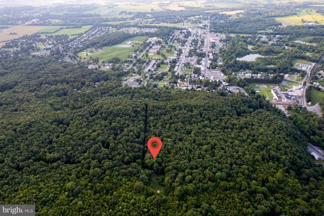 100 RIDGE RD, Mount Holly Springs, PA 17065