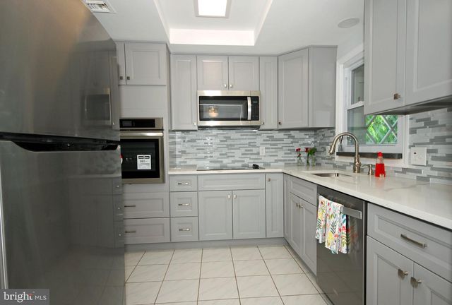 276A MILFORD LN, Monroe Twp, NJ 08831