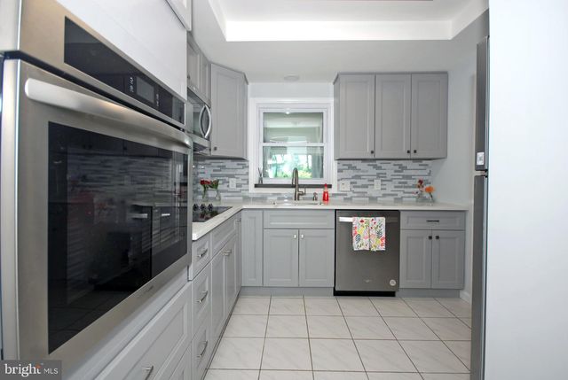 276A MILFORD LN, Monroe Twp, NJ 08831