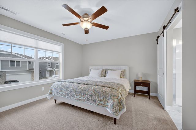 5421 154th Court, Urbandale, IA 50323