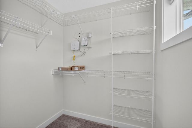 5421 154th Court, Urbandale, IA 50323