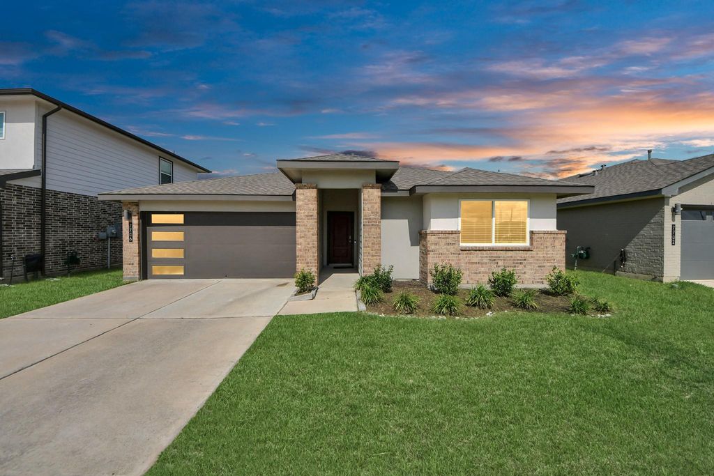 7706 Caspian Ranch Drive, Rosharon, TX 77583