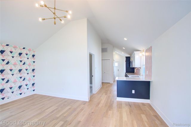 550 E Breckenridge Street, Ferndale, MI 48220