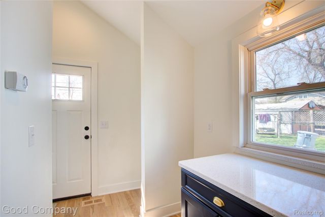 550 E Breckenridge Street, Ferndale, MI 48220