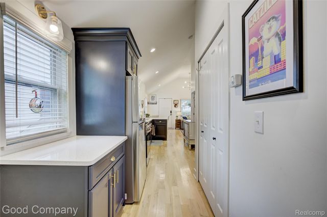 550 E Breckenridge Street, Ferndale, MI 48220