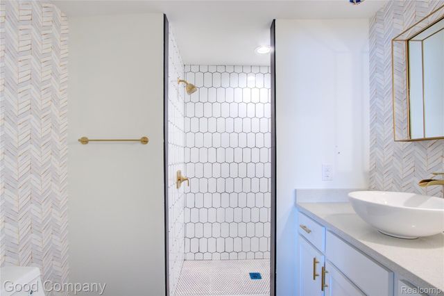 550 E Breckenridge Street, Ferndale, MI 48220