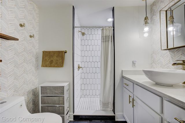 550 E Breckenridge Street, Ferndale, MI 48220