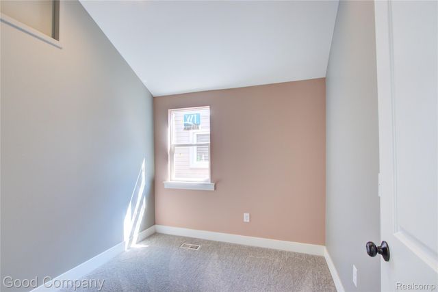 550 E Breckenridge Street, Ferndale, MI 48220