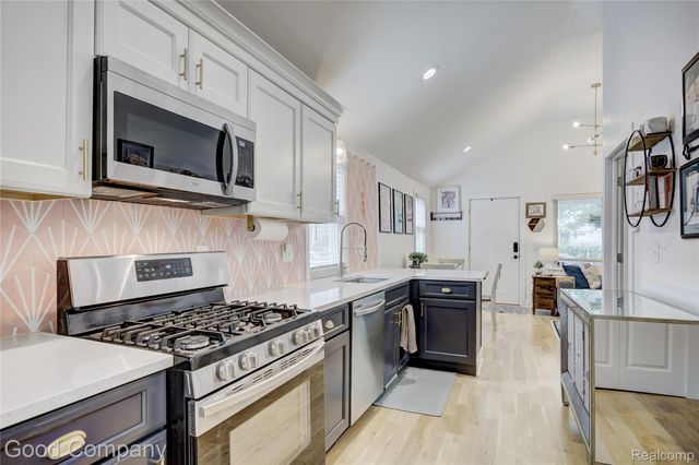 550 E Breckenridge Street, Ferndale, MI 48220