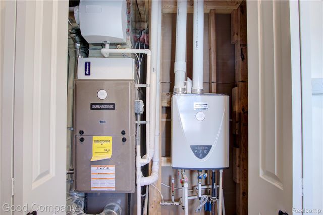 550 E Breckenridge Street, Ferndale, MI 48220