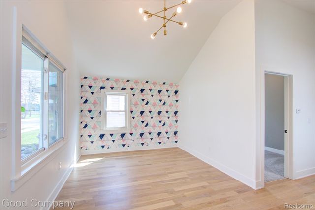 550 E Breckenridge Street, Ferndale, MI 48220