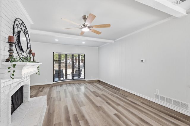 206 Lake Vista W, Highland Village, TX 75077