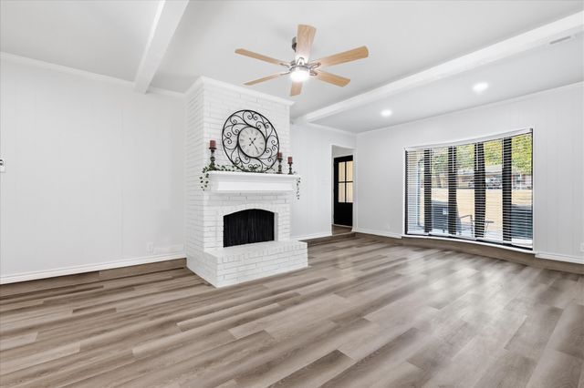 206 Lake Vista W, Highland Village, TX 75077