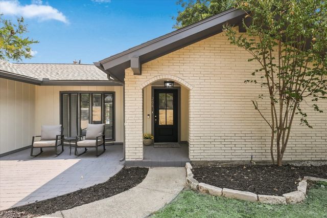 206 Lake Vista W, Highland Village, TX 75077