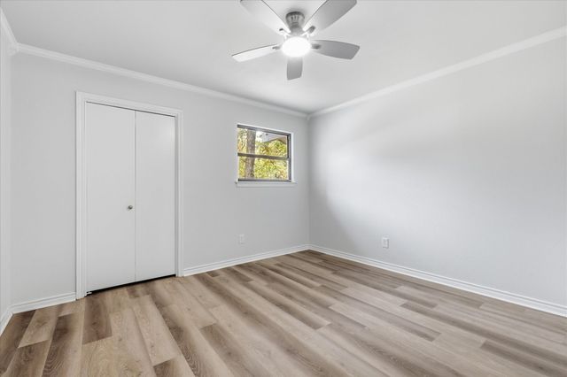206 Lake Vista W, Highland Village, TX 75077
