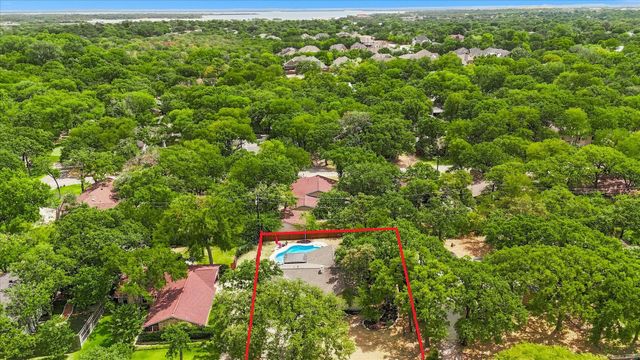206 Lake Vista W, Highland Village, TX 75077