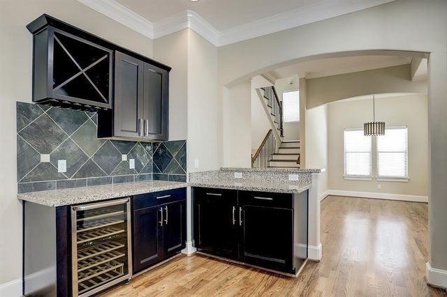 1601 W 24th Street A, Houston, TX 77008