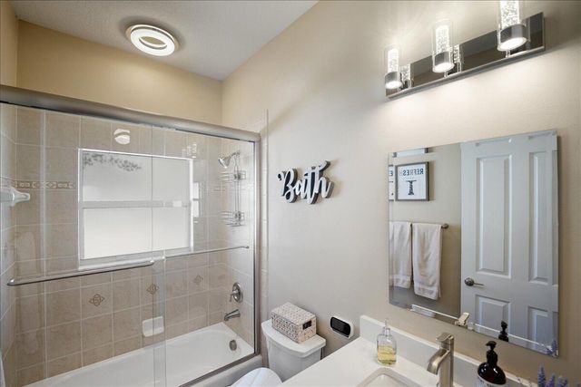 499 NW Blue Lake Drive, Port St. Lucie, Port St Lucie, FL 34986