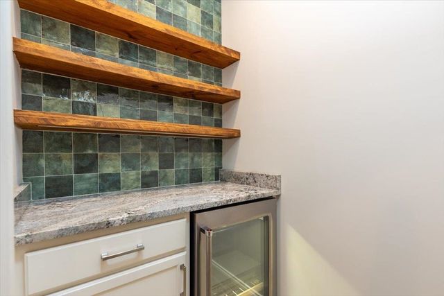 1530 SHEPHERD CREEK LN, Collierville, TN 38017