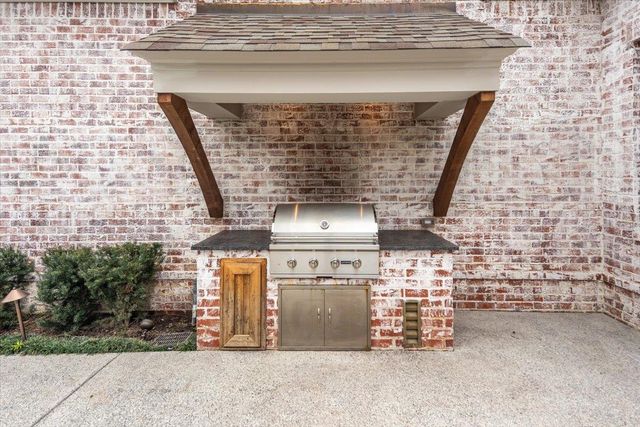 1530 SHEPHERD CREEK LN, Collierville, TN 38017