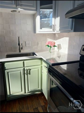 20 W Duffy Street D, Savannah, GA 31401