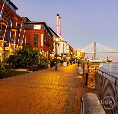 20 W Duffy Street D, Savannah, GA 31401