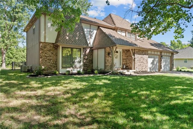 4000 NW Cimarron Street, Lee's Summit, MO 64064