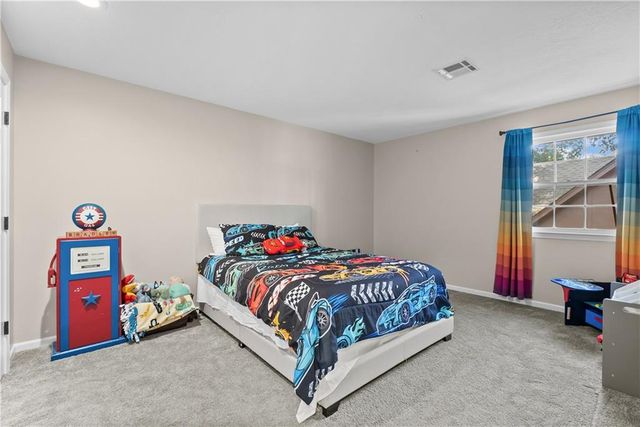 4000 NW Cimarron Street, Lee's Summit, MO 64064