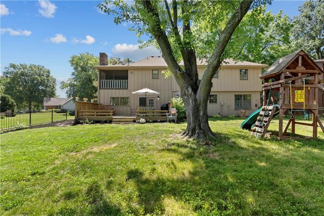 4000 NW Cimarron Street, Lee's Summit, MO 64064