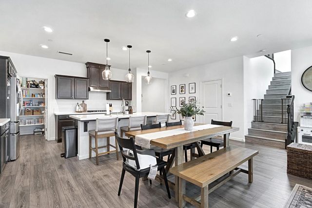 4155 Dennis Avenue, Clovis, CA 93619