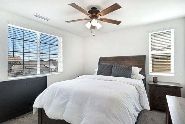 4155 Dennis Avenue, Clovis, CA 93619