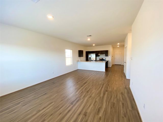 938 Circle WAY, Jarrell, TX 76537