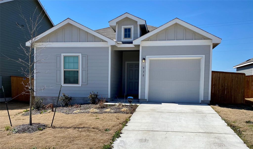 938 Circle WAY, Jarrell, TX 76537