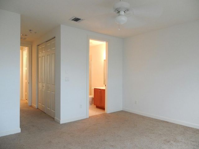 660 Amador Lane 7, West Palm Beach, FL 33401