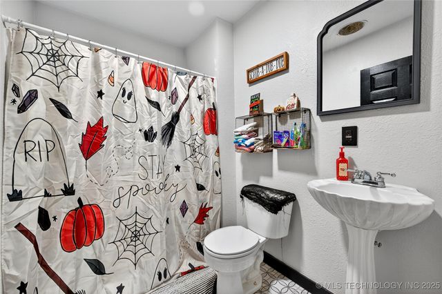 209 Roberts Street, Bokchito, OK 74726