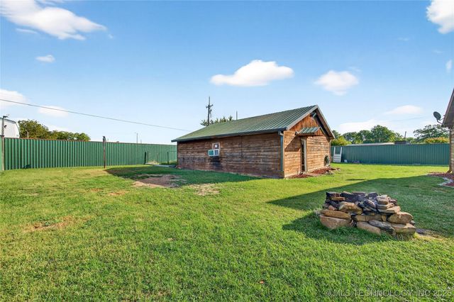 209 Roberts Street, Bokchito, OK 74726