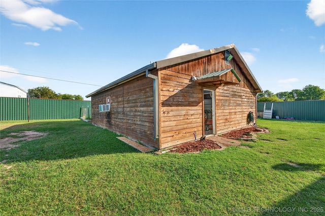 209 Roberts Street, Bokchito, OK 74726