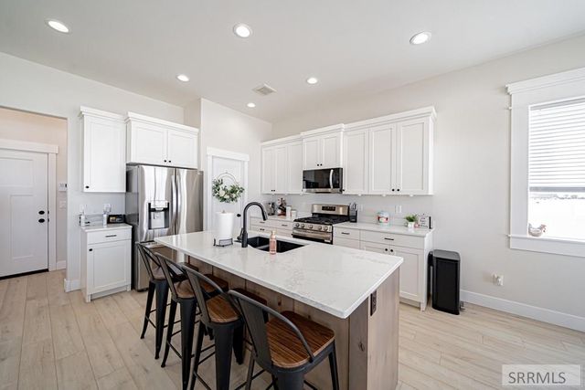 860 Montezuma St, Idaho Falls, ID 83402