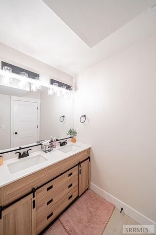 860 Montezuma St, Idaho Falls, ID 83402