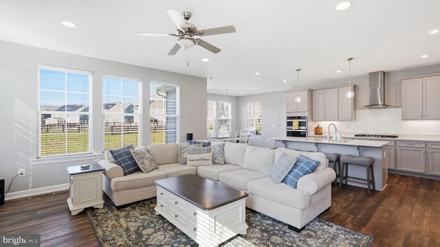424 DAYLILY LN, Stafford, VA 22554