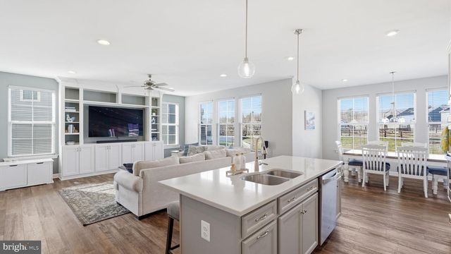 424 DAYLILY LN, Stafford, VA 22554