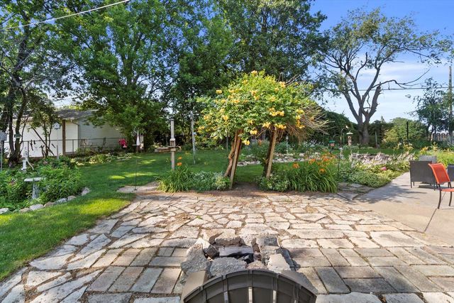 1504 Roosevelt AVENUE, Racine, WI 53406