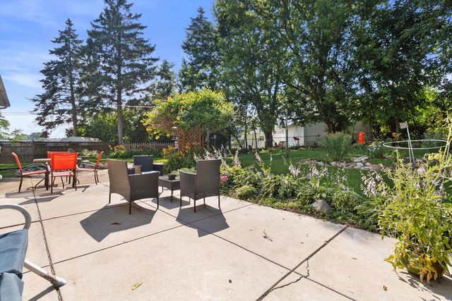 1504 Roosevelt AVENUE, Racine, WI 53406