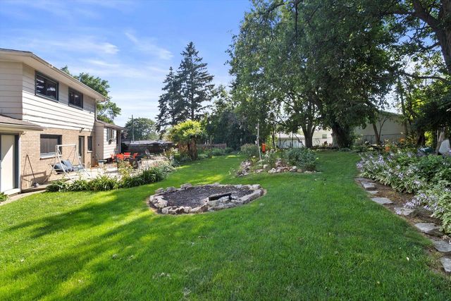 1504 Roosevelt AVENUE, Racine, WI 53406