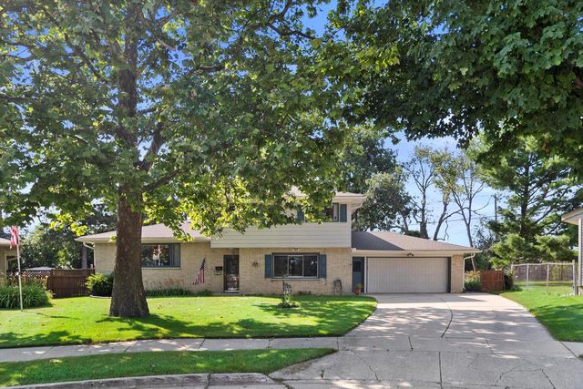 1504 Roosevelt AVENUE, Racine, WI 53406