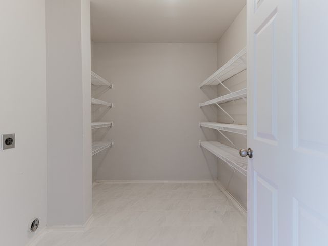 4901 Thorn Hollow Drive, Fort Worth, TX 76244