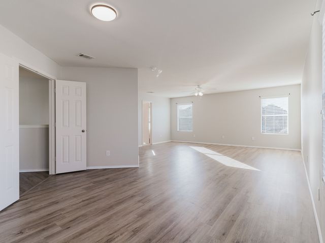 4901 Thorn Hollow Drive, Fort Worth, TX 76244