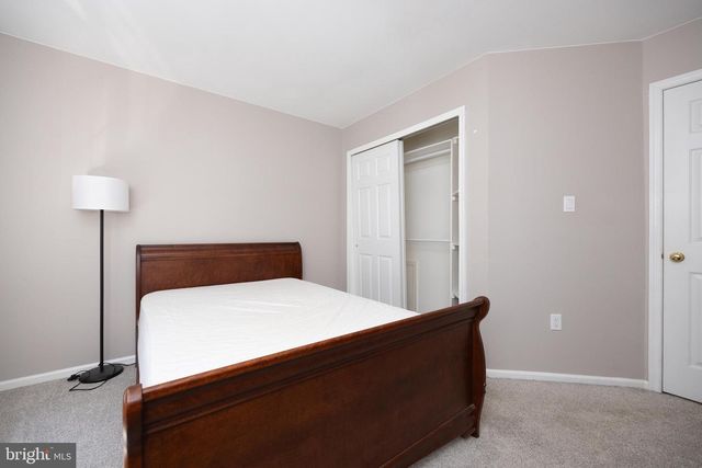134 BIRCH HOLLOW DR, Bordentown, NJ 08505