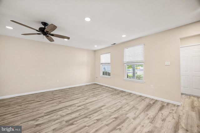 134 BIRCH HOLLOW DR, Bordentown, NJ 08505