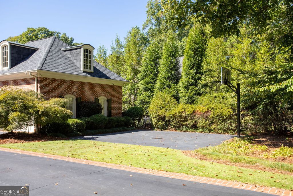 134 Blackland Road NW, Atlanta, GA 30342 — photo 4